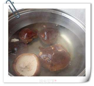 香菇牛肉面的做法步骤：4