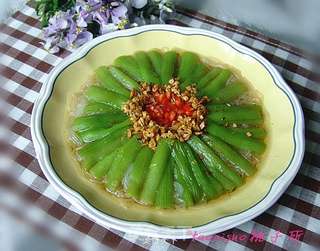 金蒜粉丝蒸丝瓜的做法步骤:9