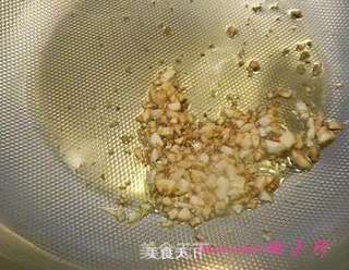 金蒜粉丝蒸丝瓜的做法步骤:8