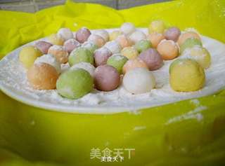 五彩糯米小丸子的做法步骤：7