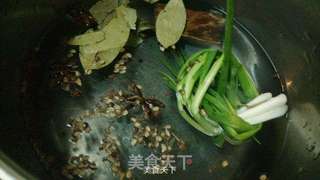 五香鹌鹑蛋的做法步骤:2