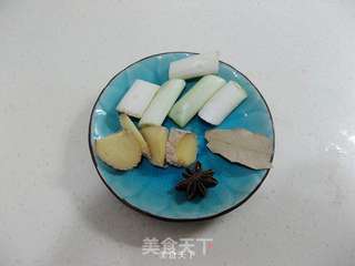 清炖牛腩花菇的做法步骤:4