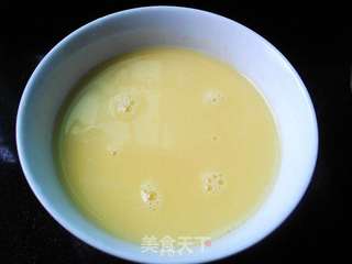 小鲍鱼蒸蛋的做法步骤:2