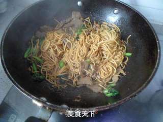 猪肝炒面的做法步骤:11