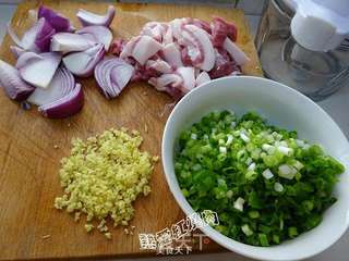 双葱肉饼的做法步骤:5