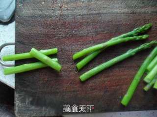 芦笋培根卷的做法步骤:4