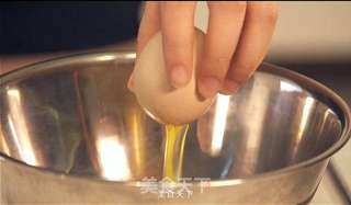 缤纷彩蛋的做法步骤:2