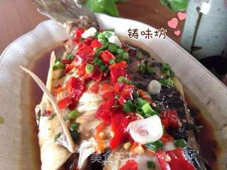 春搓鲫鱼正当时!【泡椒蒸大鲫鱼】的做法步骤:2