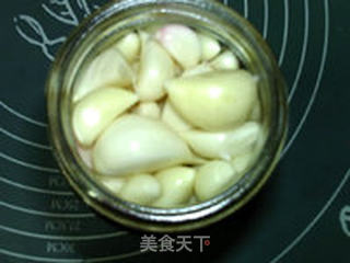 醋大蒜的做法步骤:4