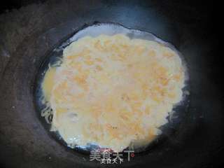 健康无油——蒜苗水炒蛋的做法步骤:3