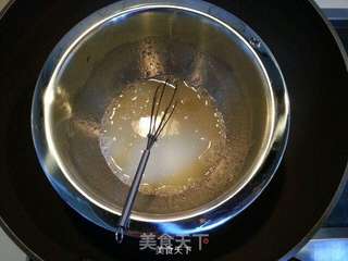 草莓慕斯蛋糕的做法步骤:2