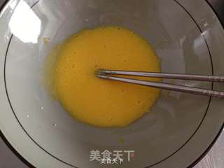 六寸黑加仑戚风蛋糕的做法步骤:2