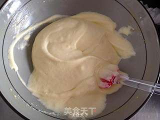 六寸酸奶戚风蛋糕的做法步骤:11