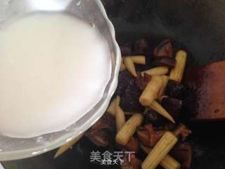 香菇玉米笋的做法步骤:7