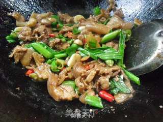 小炒带皮肘子的做法步骤:8