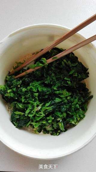 菠菜蛋饼的做法步骤:2