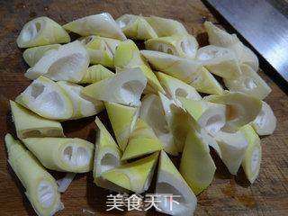 雷笋烧五花肉的做法步骤:3
