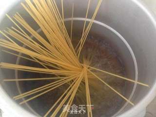牛油果意面的做法步骤:3