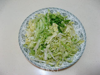 包菜炒饼丝的做法步骤:3