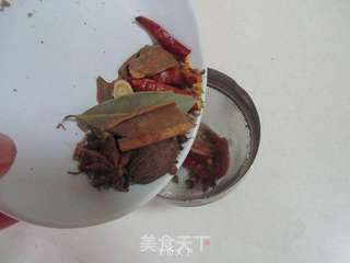 红萝卜羊肉煲的做法步骤:3