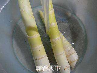 雷笋烧五花肉的做法步骤:2
