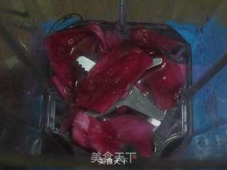 西方养颜圣品——火龙果皮麦芬的做法步骤:4