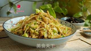 包菜炒饼丝的做法步骤:12