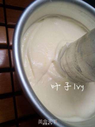 美味健康酸奶香蕉戚风的做法步骤:7