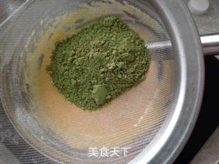抹茶蛋糕卷的做法步骤:6