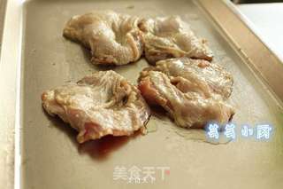 【芸芸小厨】给食物以太阳的光辉——照烧鸡的做法步骤：1