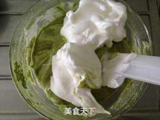 抹茶蛋糕卷的做法步骤:13