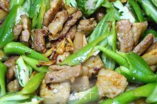超级下饭的辣椒炒肉的做法步骤:7