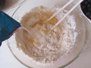 蓝莓松饼的做法步骤:2