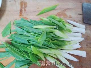 回锅猪蹄的做法步骤：6