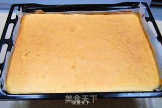 德普烤箱食谱之戚风蛋糕卷的做法步骤:8