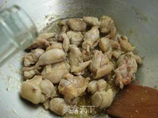 口蘑咖喱鸡的做法步骤:6