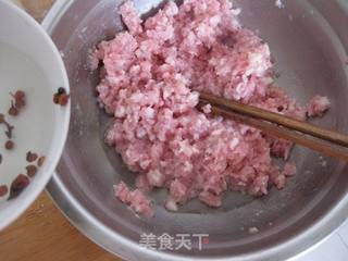 梅菜肉包的做法步骤:5
