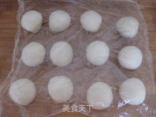 梅菜肉包的做法步骤:12