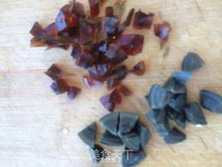 皮蛋瘦肉粥的做法步骤:2