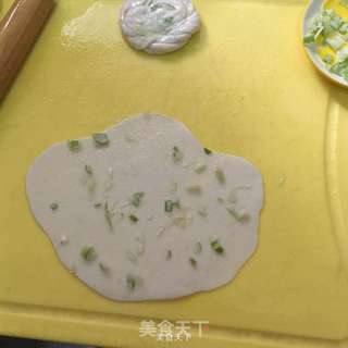 家常葱油饼的做法步骤：5