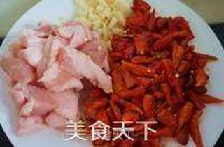 干锅手撕包菜的做法步骤:2
