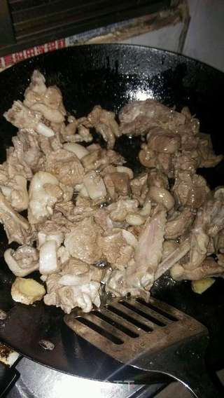 干锅鸭肉的做法步骤:5