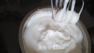 海绵蛋糕卷的做法步骤:3