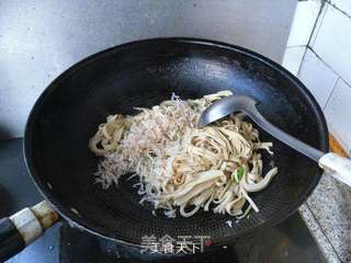 豆腐丝炒韭菜的做法步骤:5