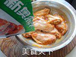 不去kfc也能吃到美味的奥尔良烤翅的做法步骤:2