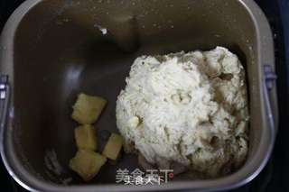 豆沙卷面包(烤箱烤豆沙卷面包,超级简单哦~)的做法步骤:3
