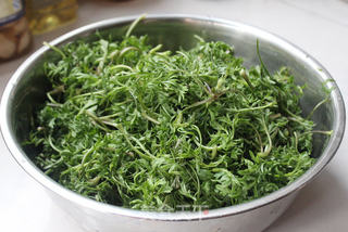 春食野菜正当时——白蒿芽麦饭的做法步骤:2