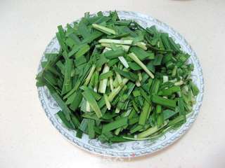 鸡蛋炒韭菜的做法步骤:3