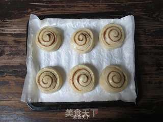 倒春寒,来个重口味的面包暖暖身吧——肉桂糖面包卷的做法步骤:11