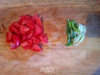 西红柿紫菜面片汤的做法步骤:2